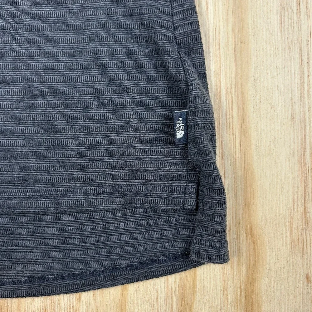 The North Face Women's‎ Small High Low Knit T Shirt Boxy Gray Essentials - Picture 4 of 9